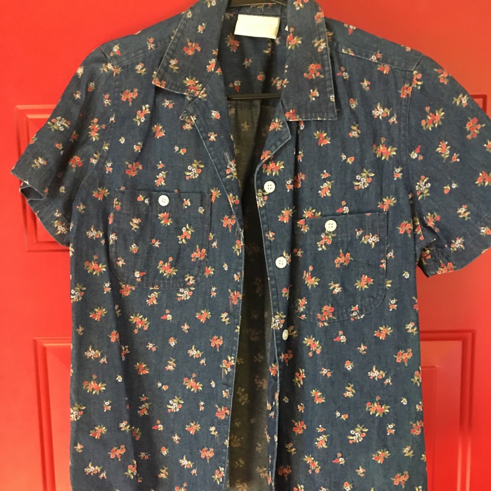 Vintage 1980’s Liz Claiborne floral denim blouse
